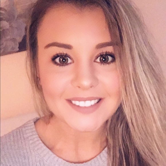 Meet your Posher, Vanessa - Picture 1 of 1